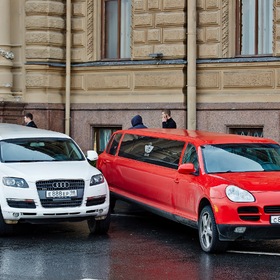  AUDI Q7  PORSCHE CAYENNE